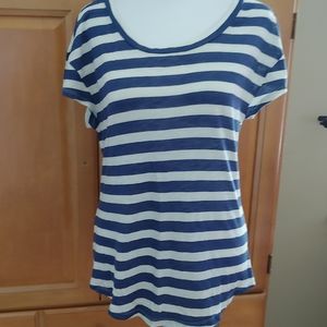 Old Navy Blue & White Striped Tee Size M